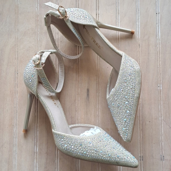 NEW Big Tree Sparkly Pointed Stilettos Gold Sparkly Iridescent Rhinestones Glam - Picture 1 of 11